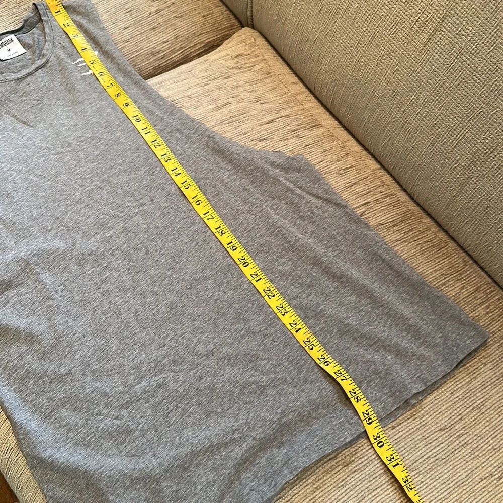 Gymshark Vital Seamless Tank Top Gray Raw Edge Size M VGUC